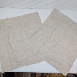 2 Pillow Cases 18x18